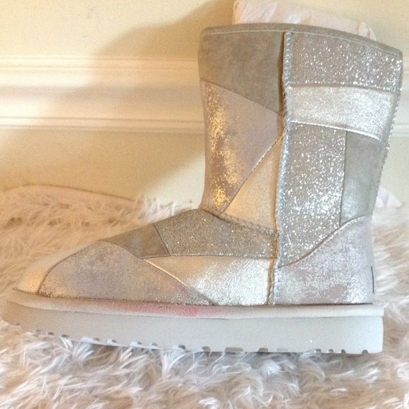 New UGG Classic Glitter Patchwork Cottagecore  Campus - Picture 6 of 7